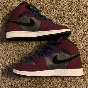 Air Jordan 1 Retro High GG “Mulberry”